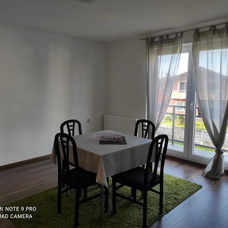 Meri Rooms Bihac Bagian luar foto
