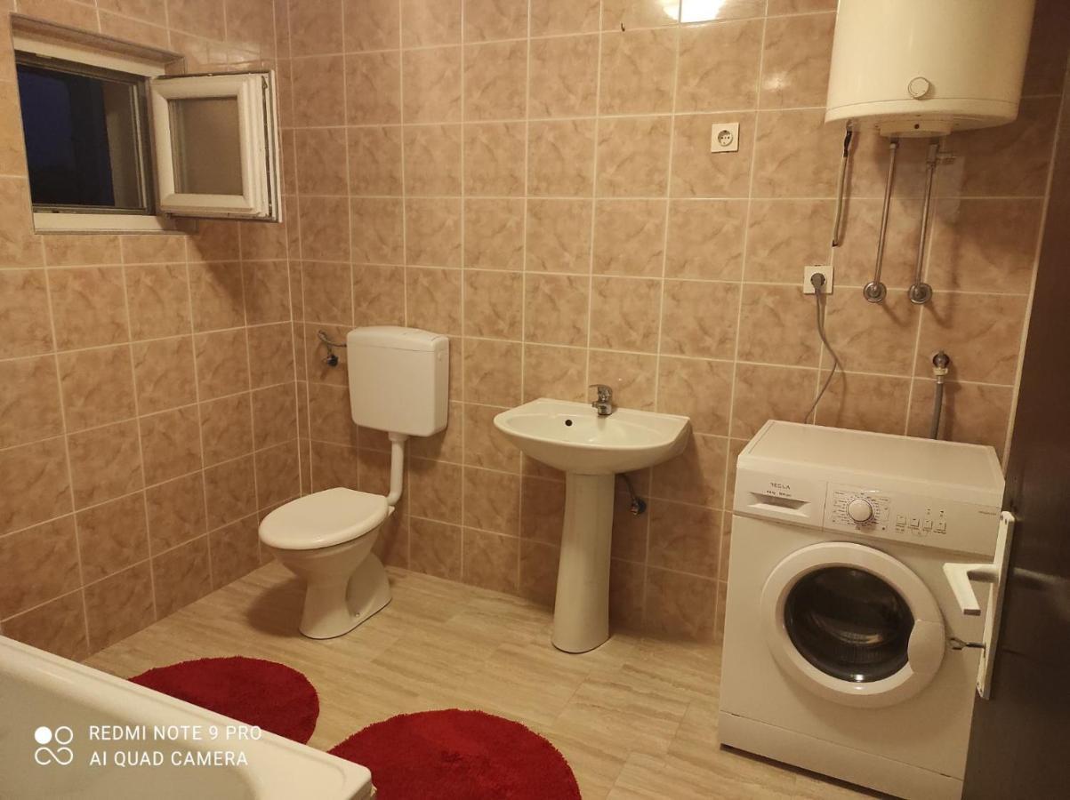 Meri Rooms Bihac Bagian luar foto
