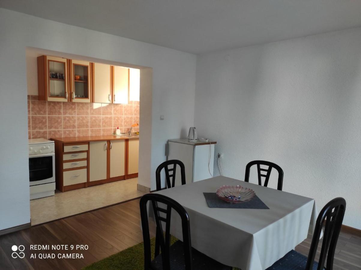 Meri Rooms Bihac Bagian luar foto